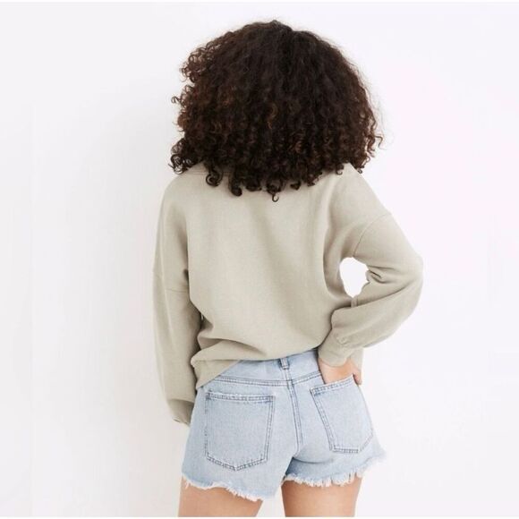 Madewell Curvy Relaxed Denim Shorts in Cedarcroft Wash Woman's Size 25 - Picture 2 of 10